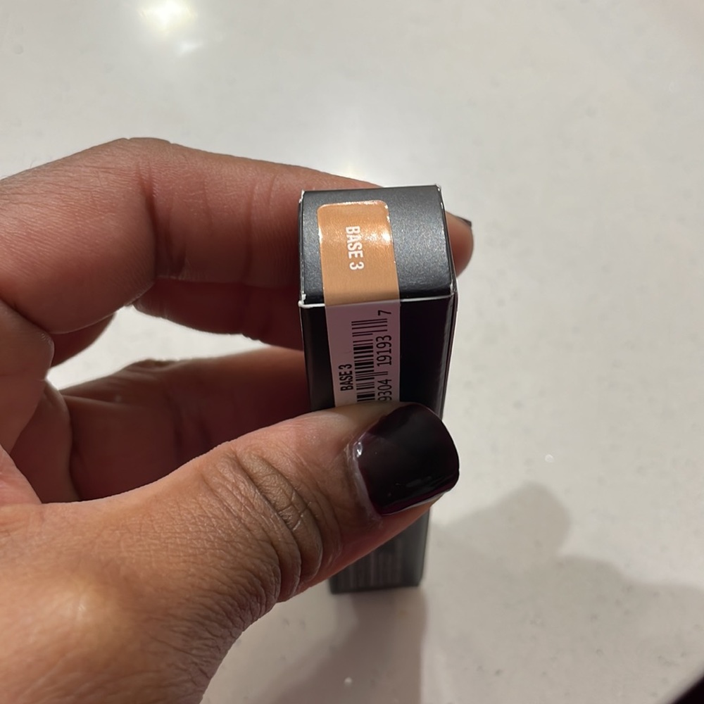 Anastasia Beverly Hills- Pro Pencil - Base 3 - Picture 3 of 6
